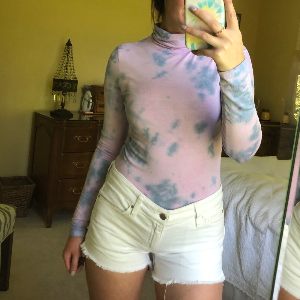 Custom tie dye turtle neck size S